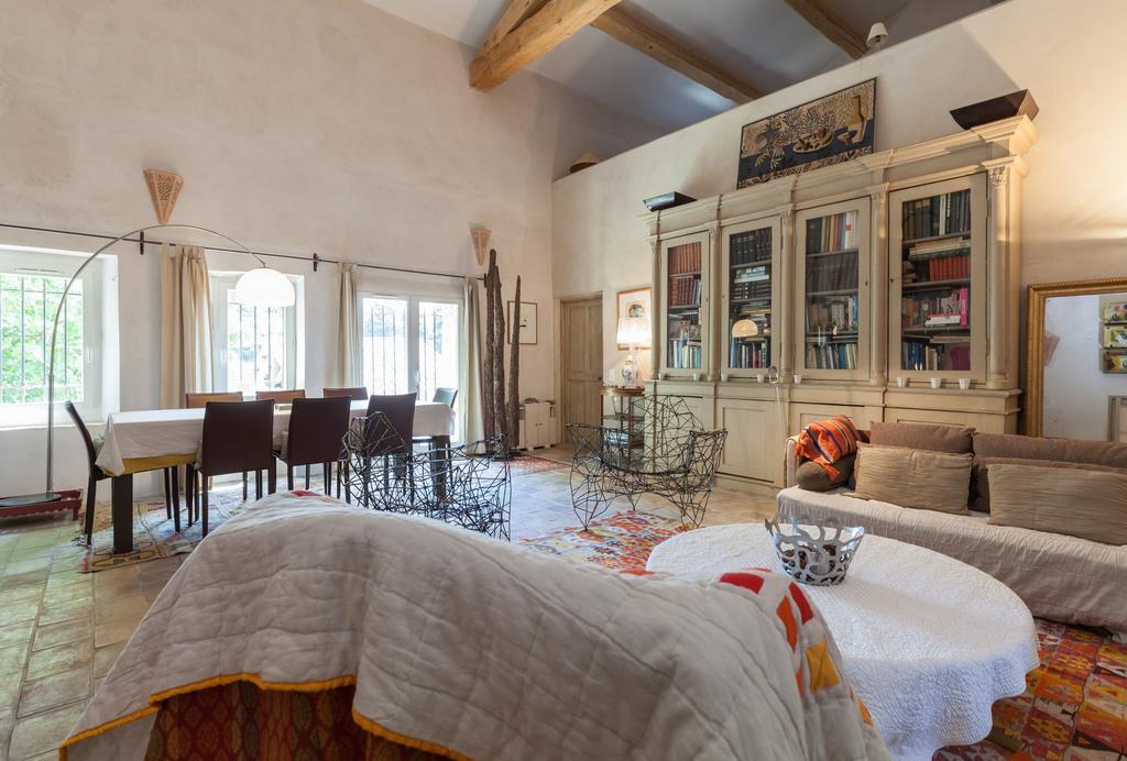 Bed and Breakfast La Louviere Des Bruyeres Robion en Luberon Habitación foto