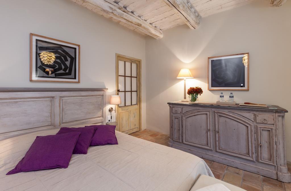 Bed and Breakfast La Louviere Des Bruyeres Robion en Luberon Habitación foto